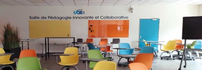 salle de cours mobilier coloré